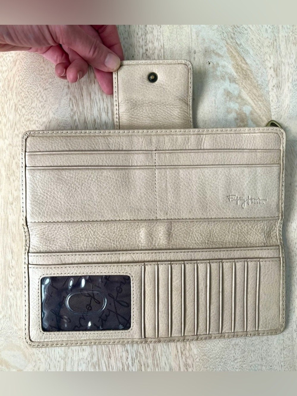 FOSSIL 54 π₯ leather tab wallet Never Used cream off-white bone - Picture 5 of 5